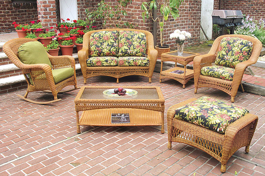 Discovering Different Types of Wicker Porch Furniture